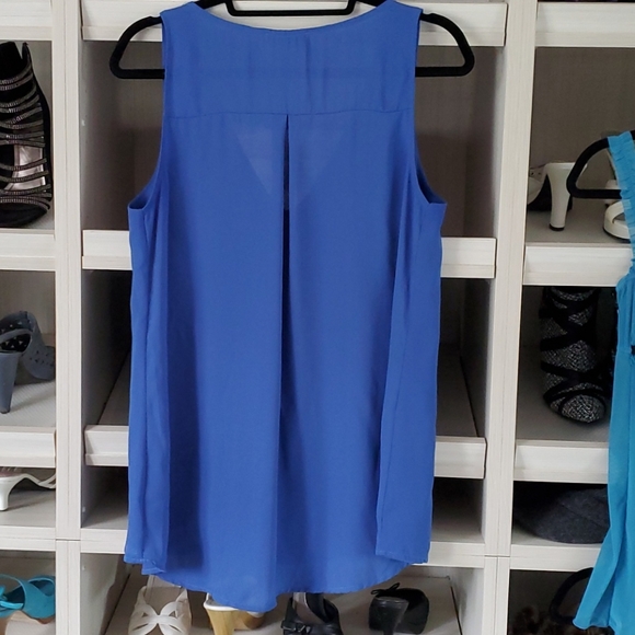 Medium sleeveless blouse - Picture 3 of 3